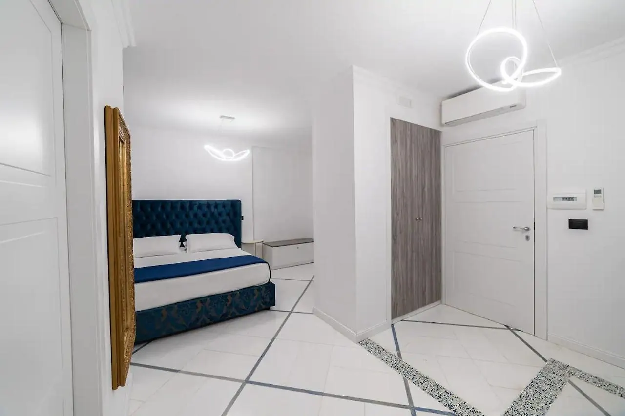 Apartments Hotel Real Suite Napoli Chiaia Mergellina